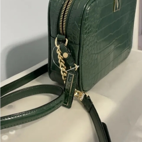 Victoria Secret Emerald Croc Crossbody W/gold Chain Straps #New - Picture 8 of 10